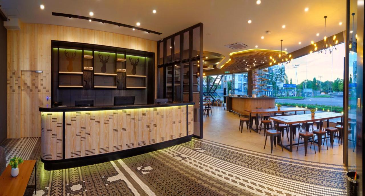Bulatan Hostel Tanjong Aru Exterior foto